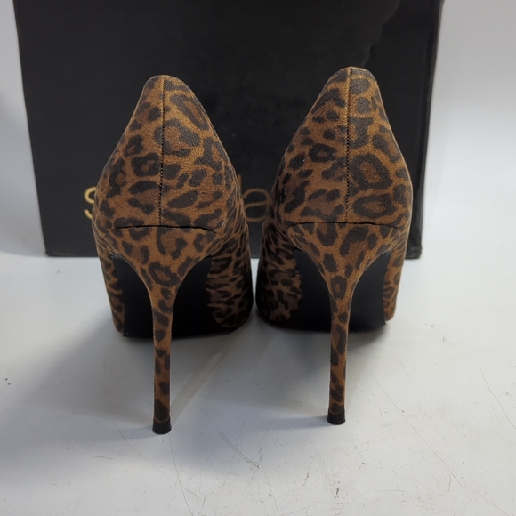 Shoedazzle Naomi Classic Pointed Toe Pumps Size 10 Brown Leopard main image 6